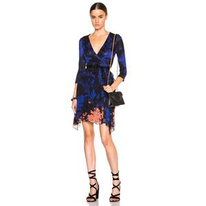 Diane Von Furstenberg Riviera Wrap Dress Silk and Chiffon Blue Floral Size 8